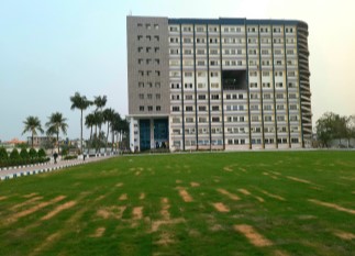 JIS University